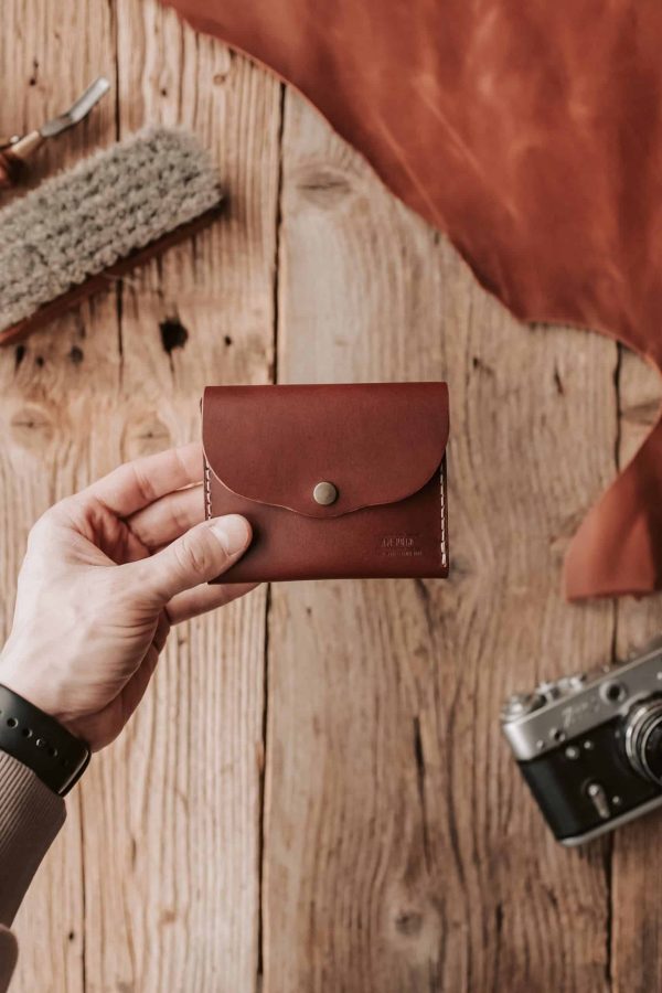 Hand-sewn Leather Wallet in Coffee